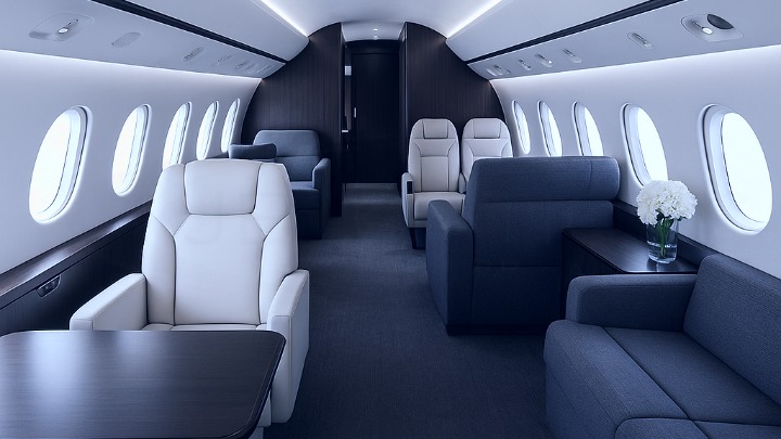 Lineage 1000 Jet Interior
